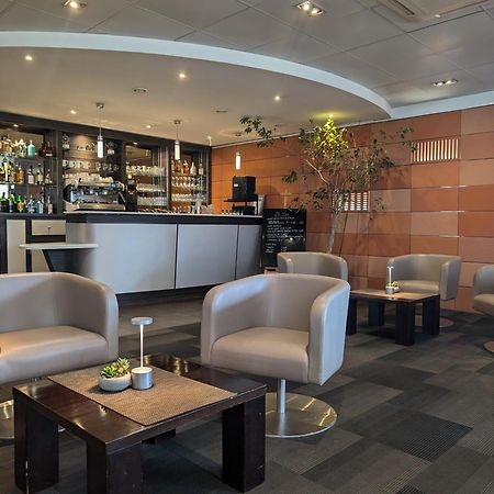 和田餐厅酒店 加龙河畔波泰 外观 照片
